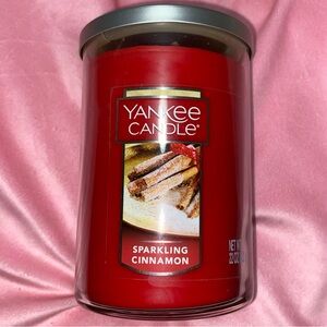Yankee Candle Red Jar with Sparkling Cinnamon